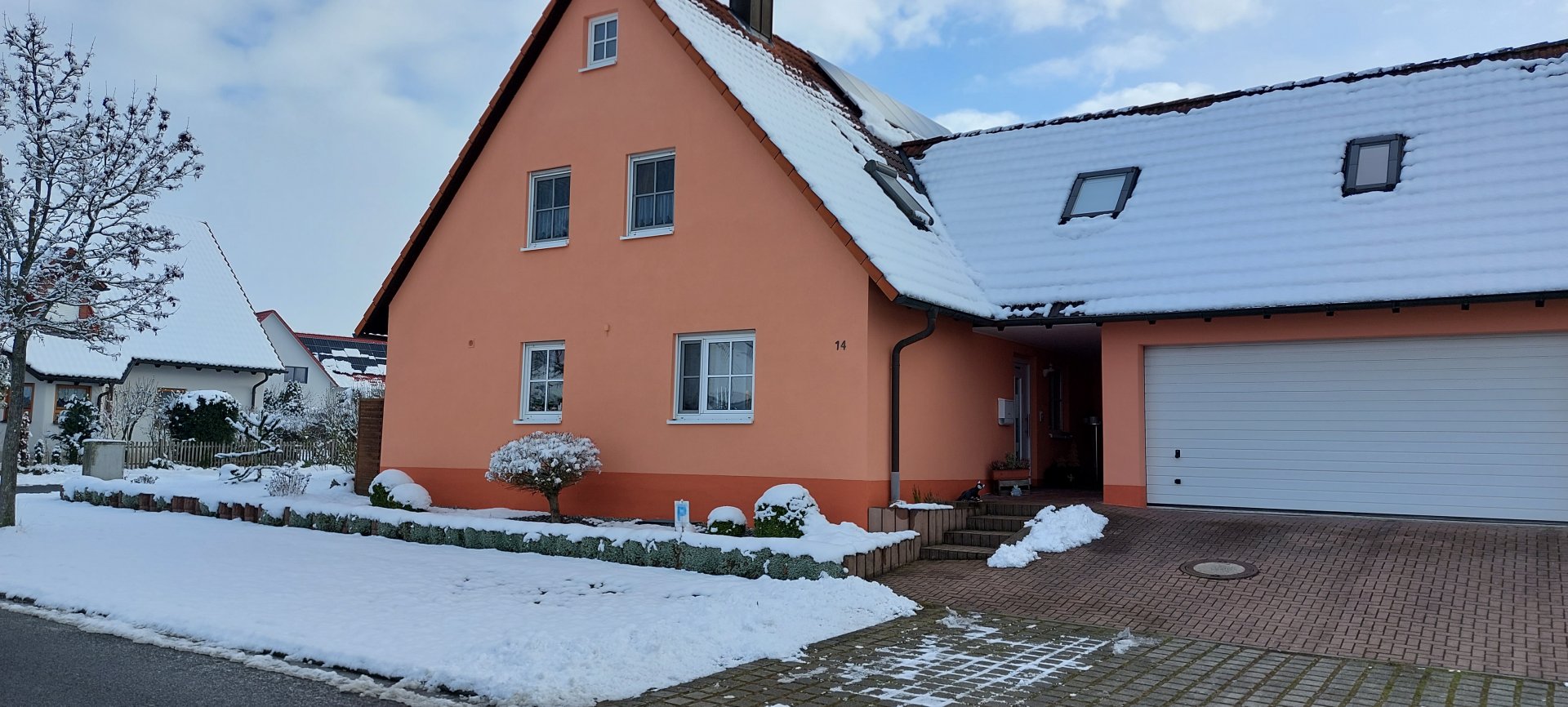 Niedermeyer Erika - Header 2